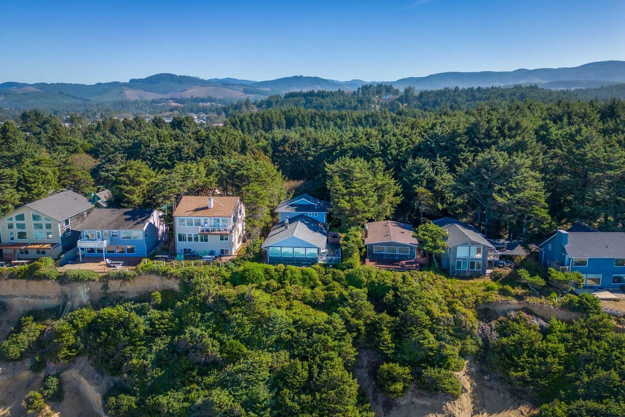 Lawton'S View Villa Lincoln City Exterior photo