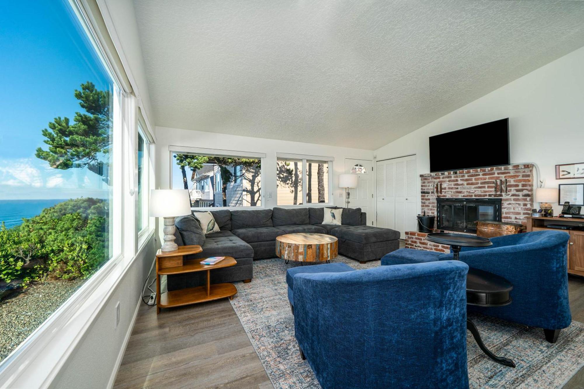 Lawton'S View Villa Lincoln City Exterior photo